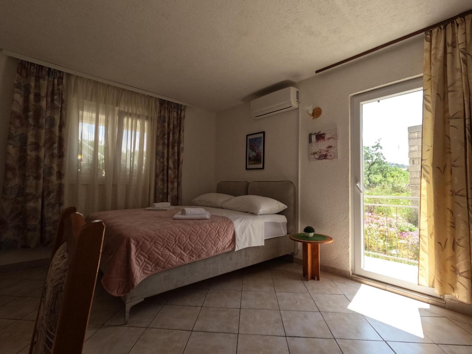 Apartmani Lena Šibenik Eksteriør bilde